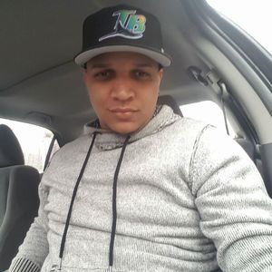 Meet your Posher, Esneider